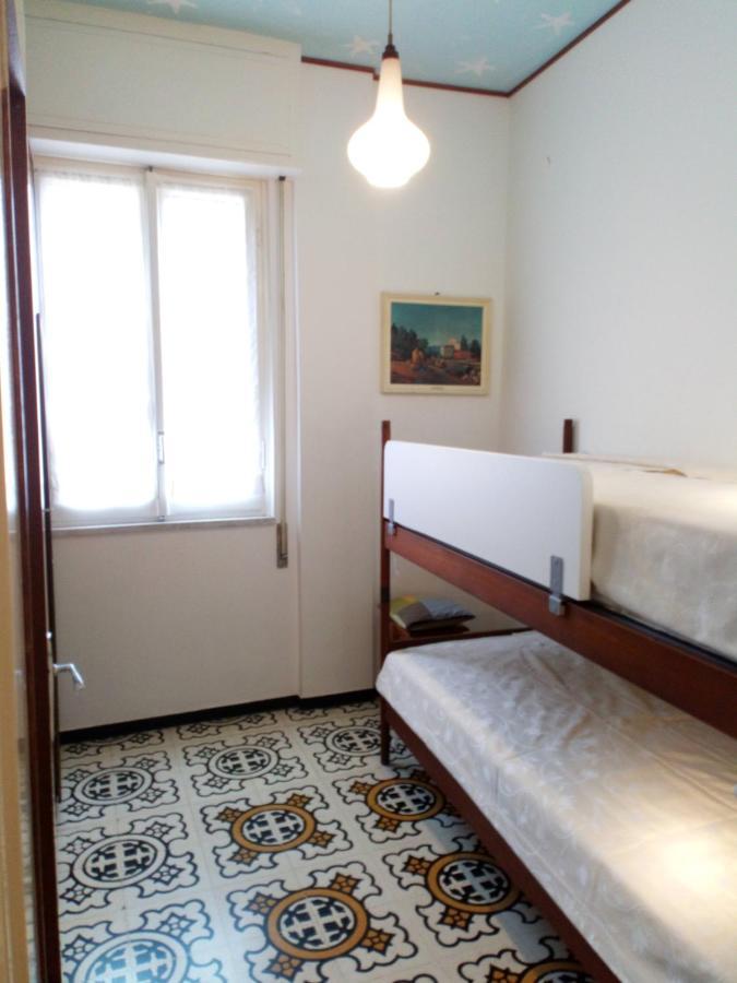 Appartamento Casa di Claude con posto auto Finale Ligure Esterno foto