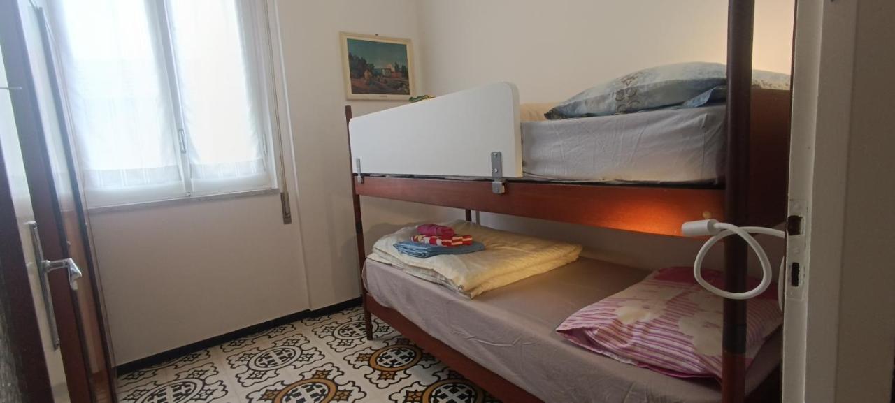 Appartamento Casa di Claude con posto auto Finale Ligure Esterno foto