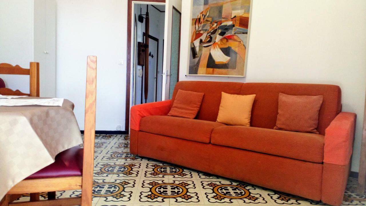 Appartamento Casa di Claude con posto auto Finale Ligure Esterno foto